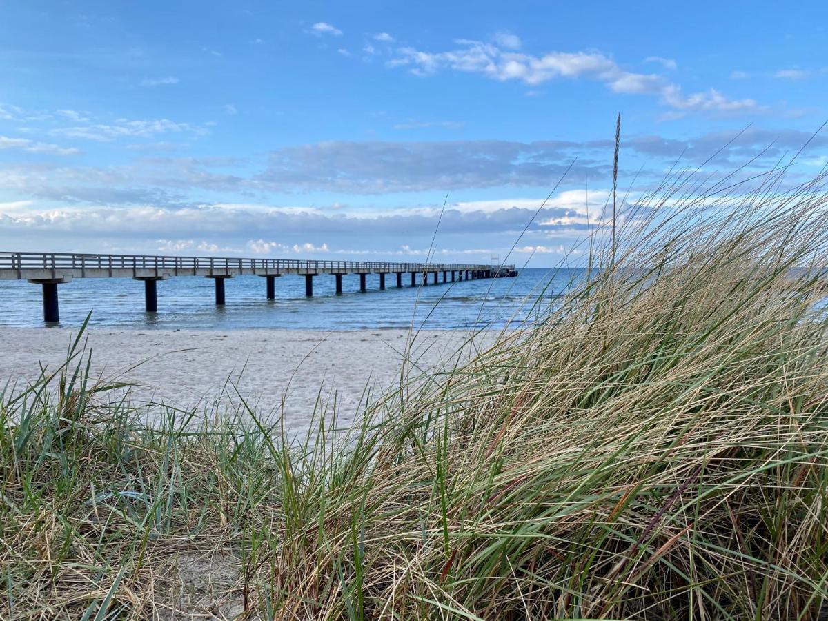 Traum Ostseemeerblick Schonberger Strand Exterior photo